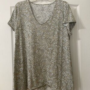 J. Jill soft green print shirt. Size L.